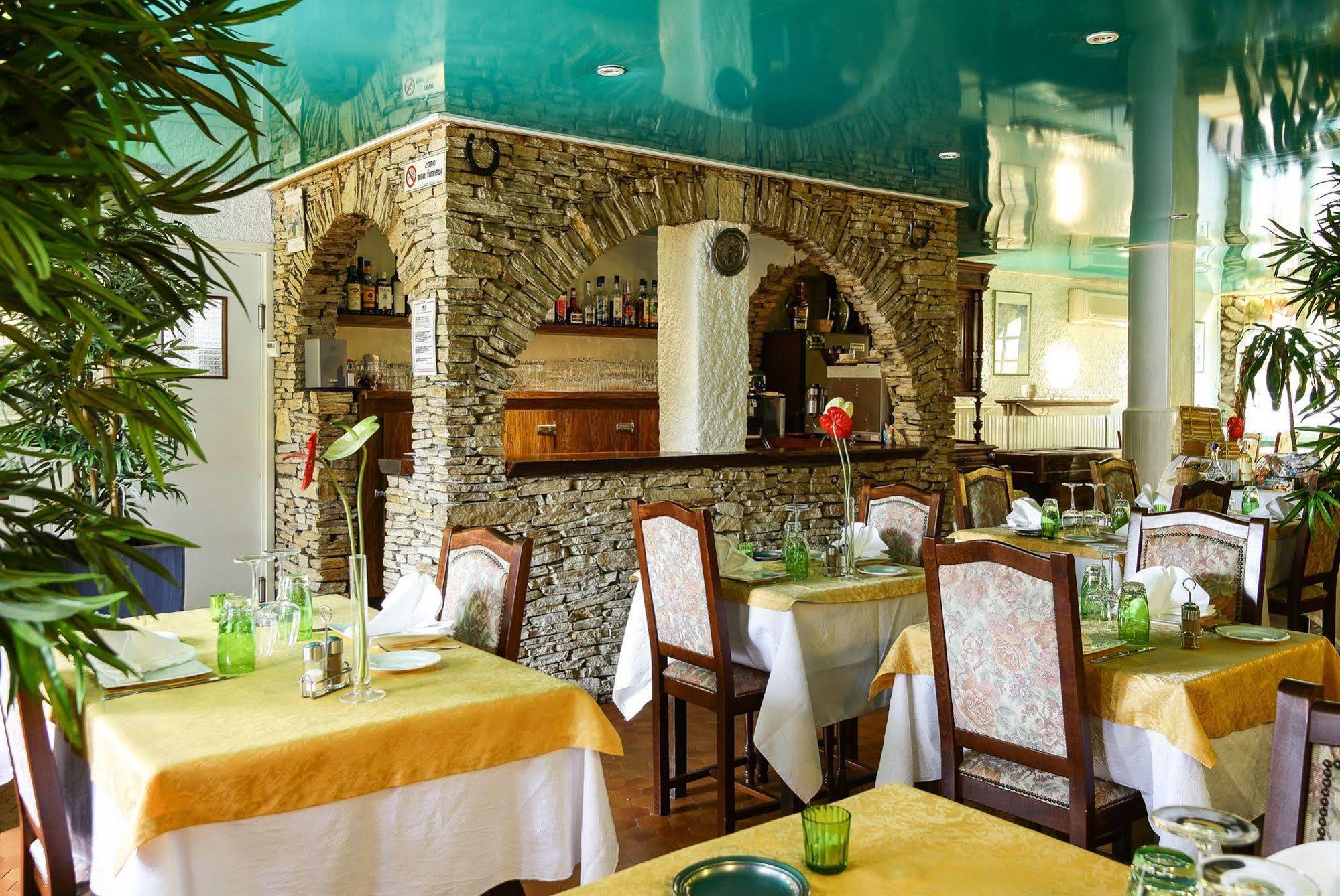 Logis Hotel Restaurant Les Charmettes Argelès-sur-Mer Zewnętrze zdjęcie